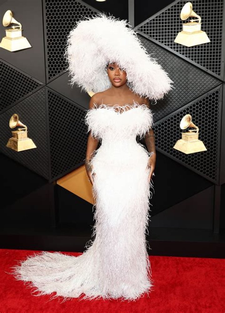 2018 Europe Music Awards’ Best-Dressed Celebs — Red Carpet Pics