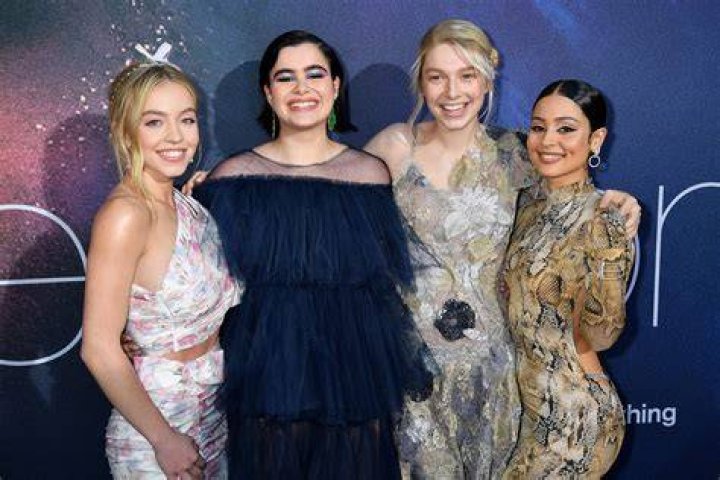 All About The ‘Euphoria’ Star’s Family – Hollywood Life