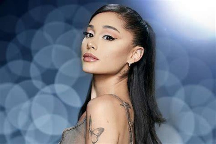 Ariana Grande: Who Is The Voice Screaming On New Track ‘The Light Is Coming’?