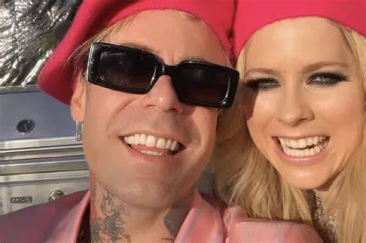 Avril Lavigne & Mod Sun Celebrate Engagement With Paris-Themed Party: Photos