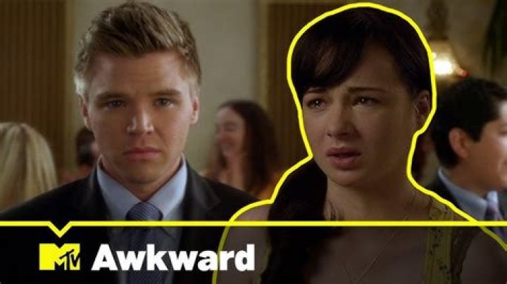 ‘Awkward’ Season Finale Recap: Jenna Questions Her Big Decision