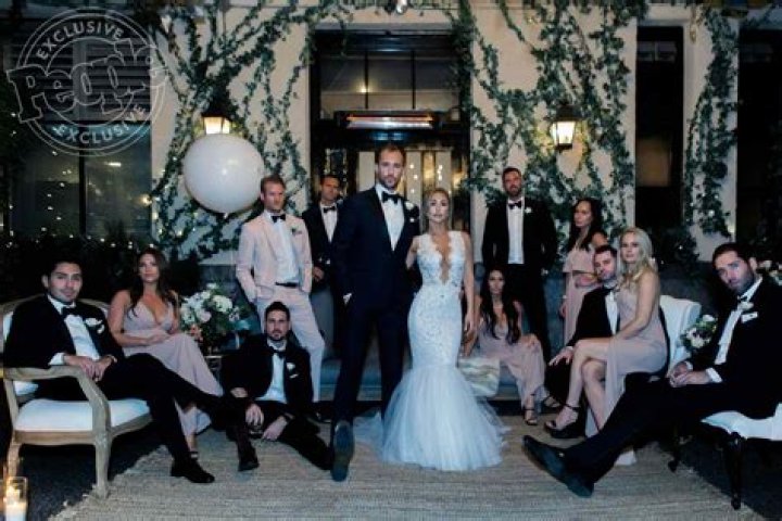‘Bachelor In Paradise’ Star Weds Ally Lutar – Hollywood Life
