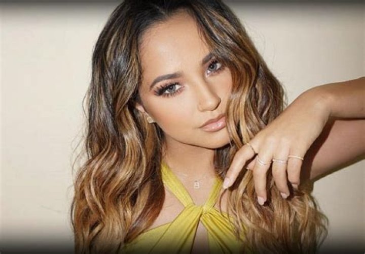 Becky G Celebrity Profile – Hollywood Life