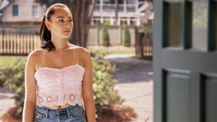 Belly Chooses – Hollywood Life