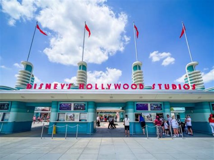 Best Buys For The Holiday – Hollywood Life