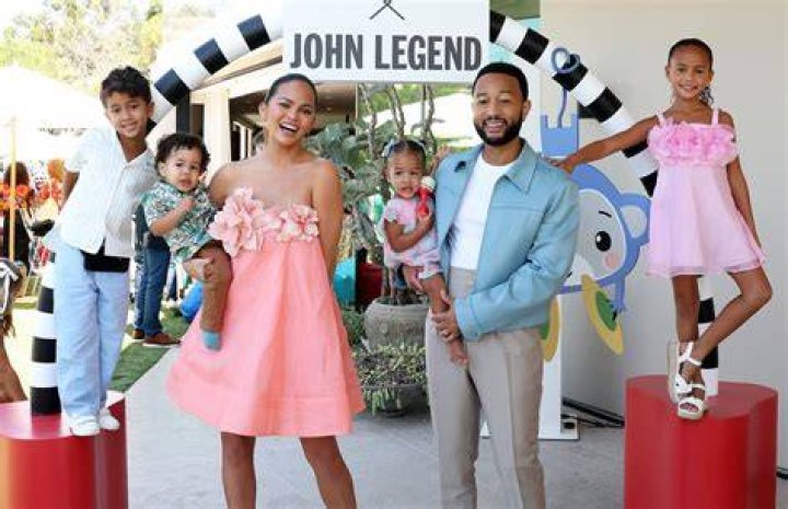 Best Decision For Their Family – Hollywood Life