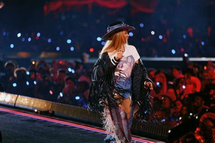 Beyonce’s Tour Outfits From Formation & On The Run — See Pics