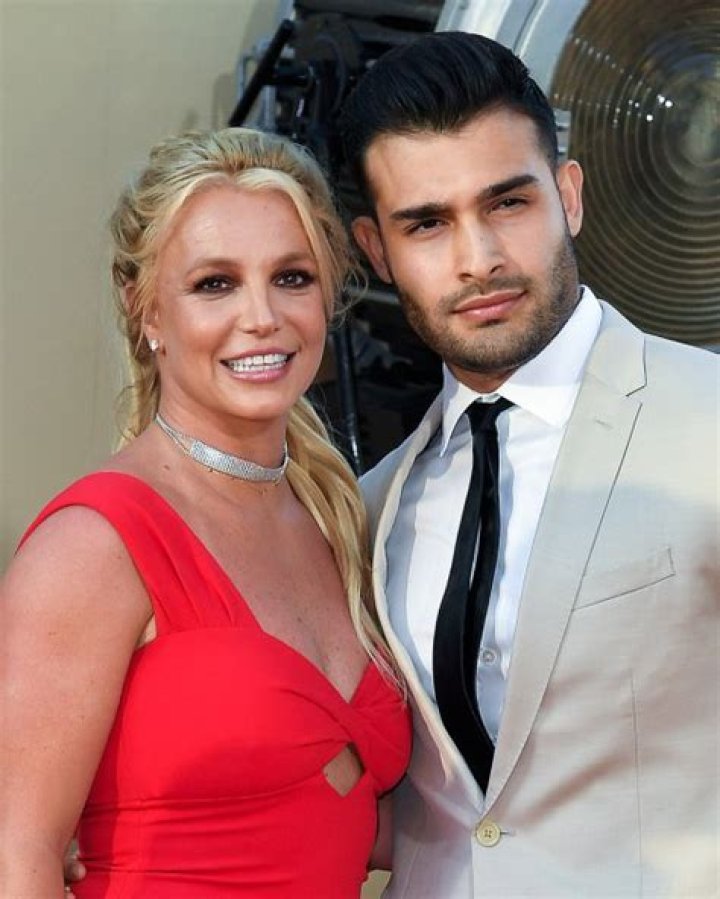 Britney Spears Poses With Nothing On For Sam Asghari’s Birthday: Pic – Hollywood Life