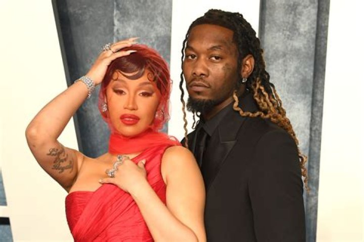 Cardi B In Bed With Offset When She Accidentally Posted Private Pic To IG – Hollywood Life
