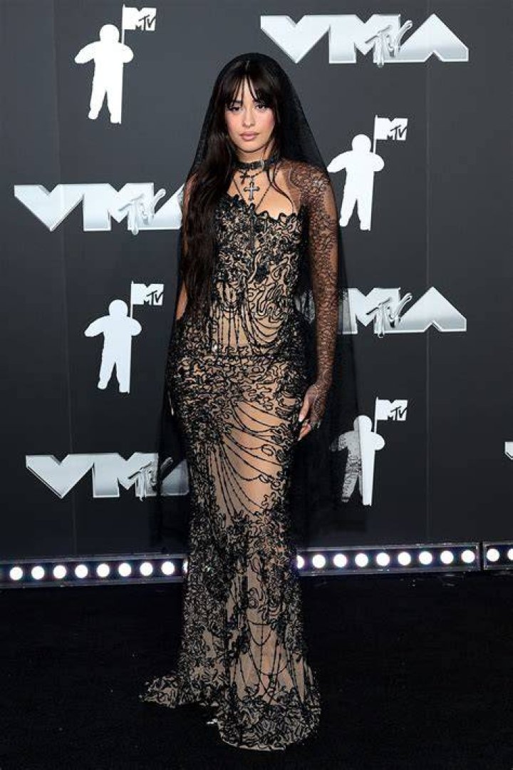 Cardi B’s Wardrobe Malfunction At 2017 VMA — Accidental Nip Slip – Hollywood Life