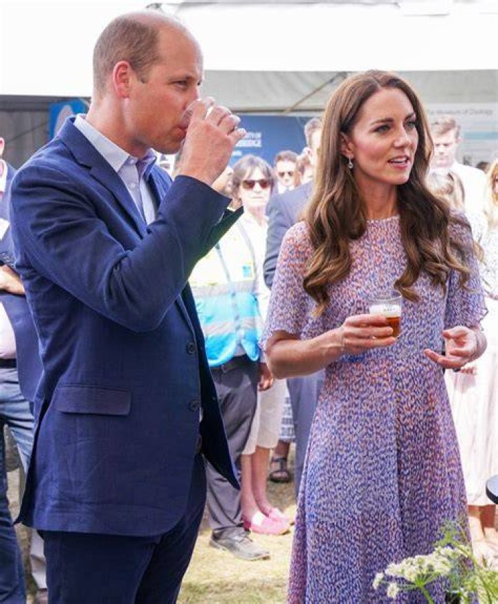 Celebrities Drinking Beer: Heidi Klum, Kate Middleton & More Toast To International Beer Day