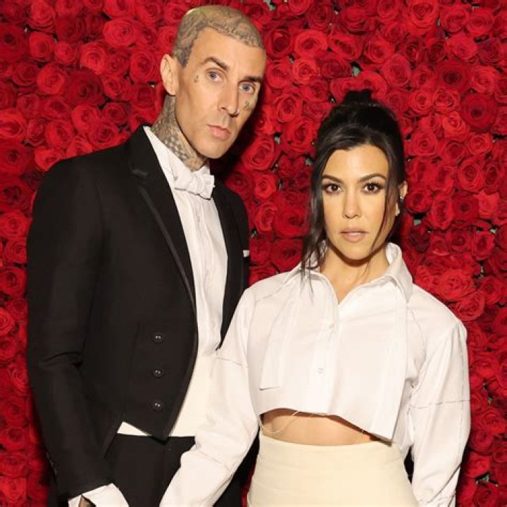 Celebs Baring Their Midriffs In Tie-Front Crop Tops – Kourtney Kardashian, Eiza Gonzalez & More