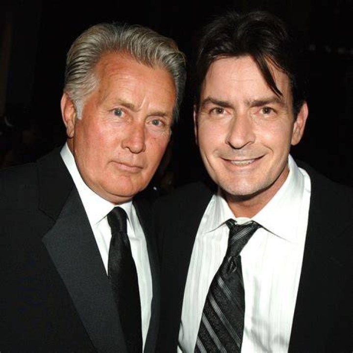 Charlie Sheen To CBS: 'We're At War — Apologize While Licking My Feet!'