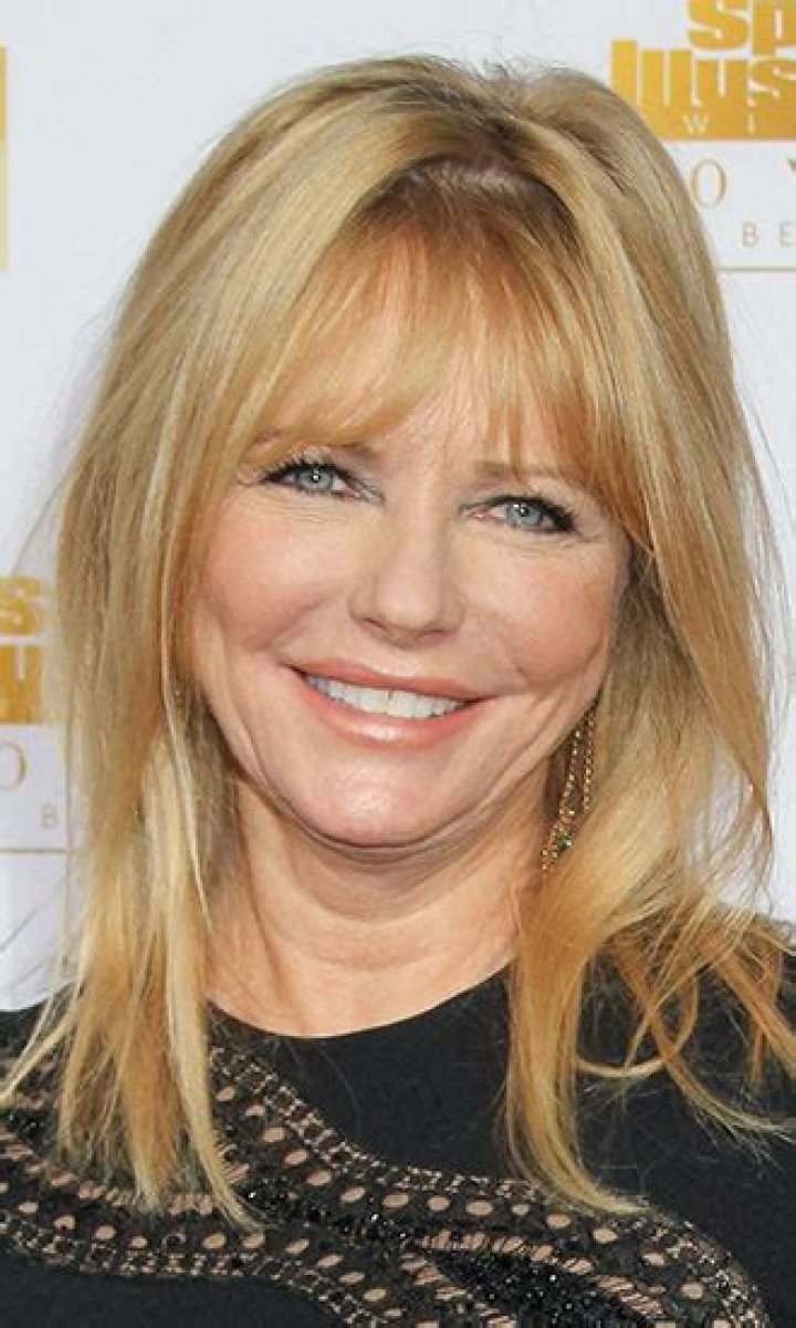 Cheryl Tiegs Celebrity Profile – Hollywood Life