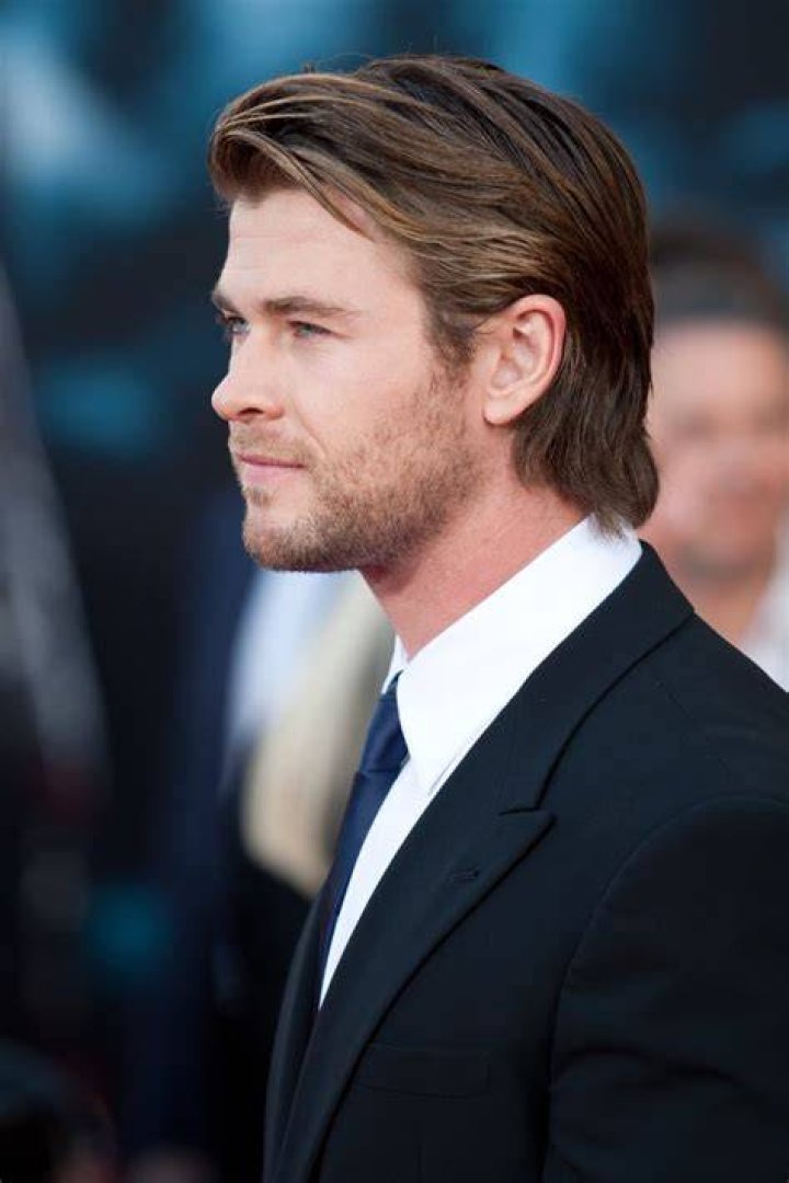 Chris Hemsworth’s Haircuts Through The Years: Photos – Hollywood Life
