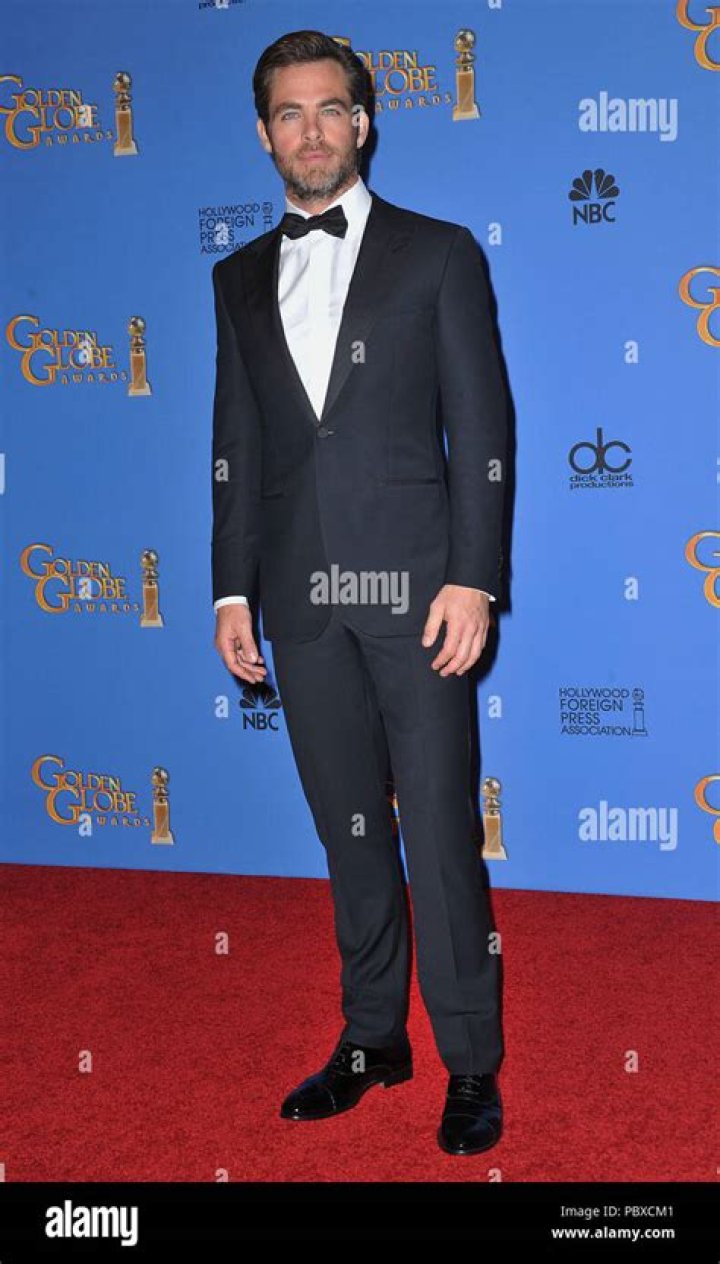 Chris Pine – Hollywood Life