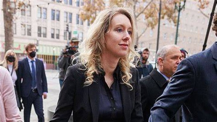 Elizabeth Holmes Pregnant With 2nd Child As She Prepares To Go To Prison