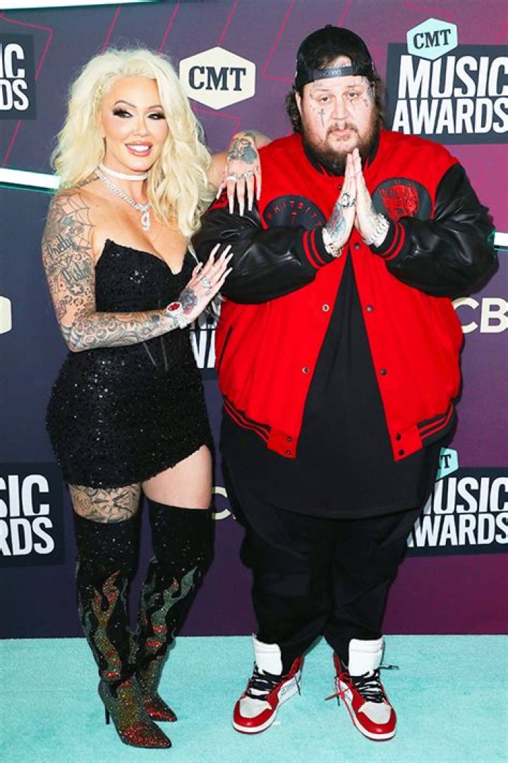 Facts About Bunnie XO – Hollywood Life