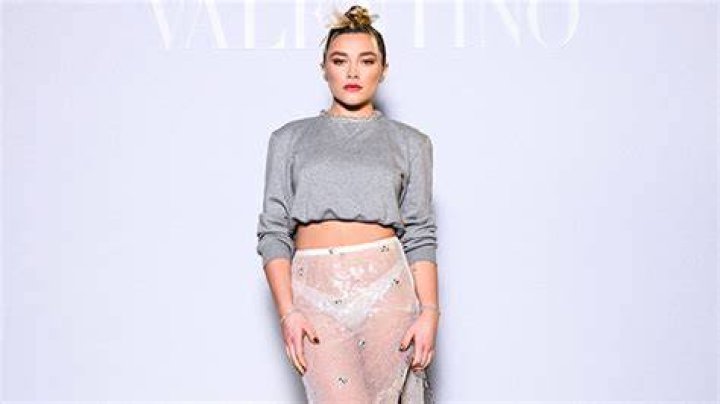 Florence Pugh Rocks Sheer Skirt For Paris Fashion Week – Hollywood Life
