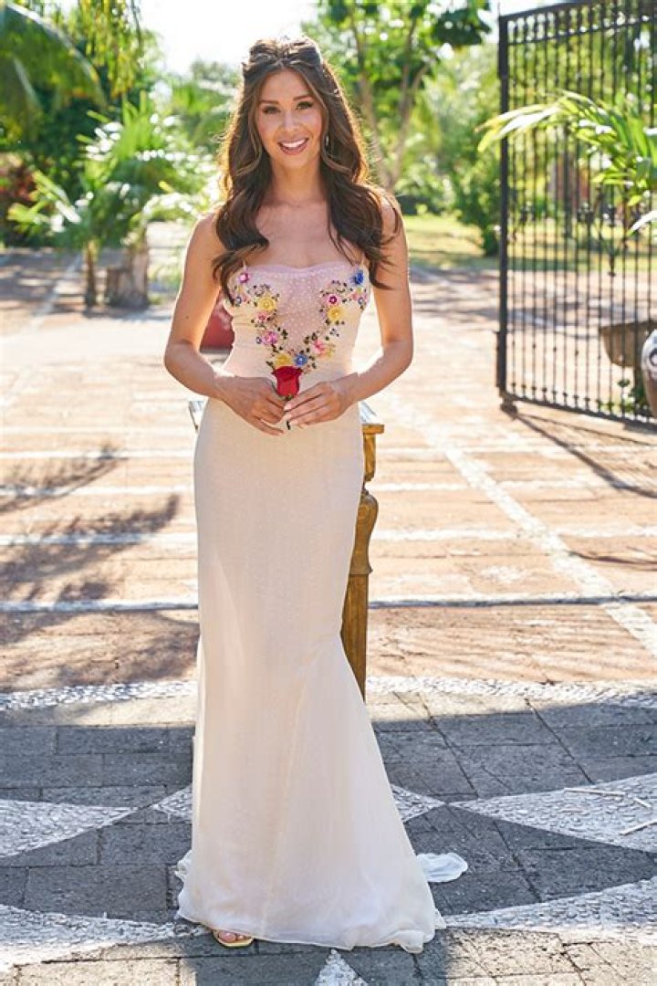 Gabby Windey’s Dress At Final Rose Ceremony On ‘The Bachelorette’ – Hollywood Life