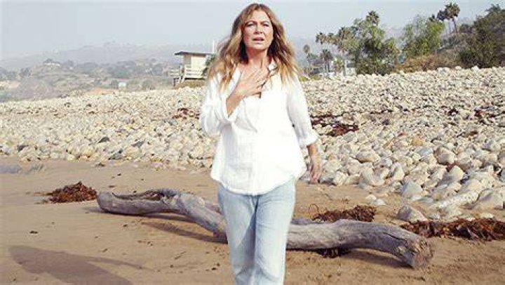 George Returns On ‘Grey’s Anatomy’ & Reunites With Meredith — Recap – Hollywood Life