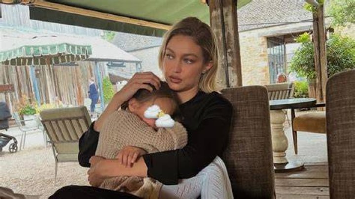Gigi Hadid & Zayn Malik Have 1st Romantic Date Night Since Welcoming Baby Girl — Pic