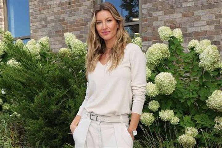 Gisele Bundchen Fully ‘Supporting’ Tom Brady During Free Agency: ‘There Is No Wrong Outcome’