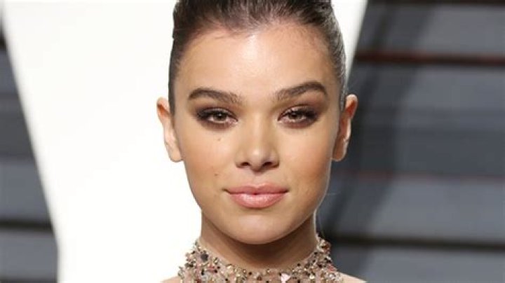 Hailee Steinfeld Celebrity Profile – Hollywood Life