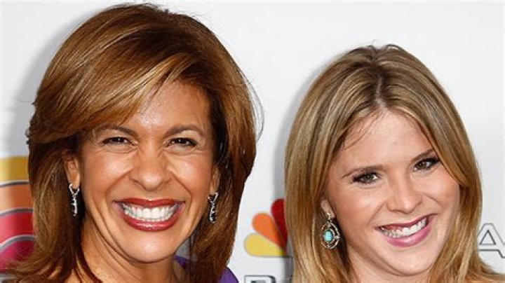 Hoda Kotb Reacts To Jenna Bush Hager Not Wearing Underwear – Hollywood Life