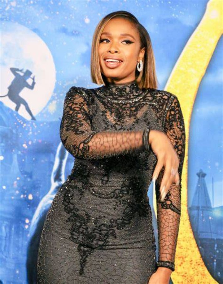 Jennifer Hudson Delivers Mesmerizing Performance Of ‘A Change Is Gonna Come’ At DNC — Watch