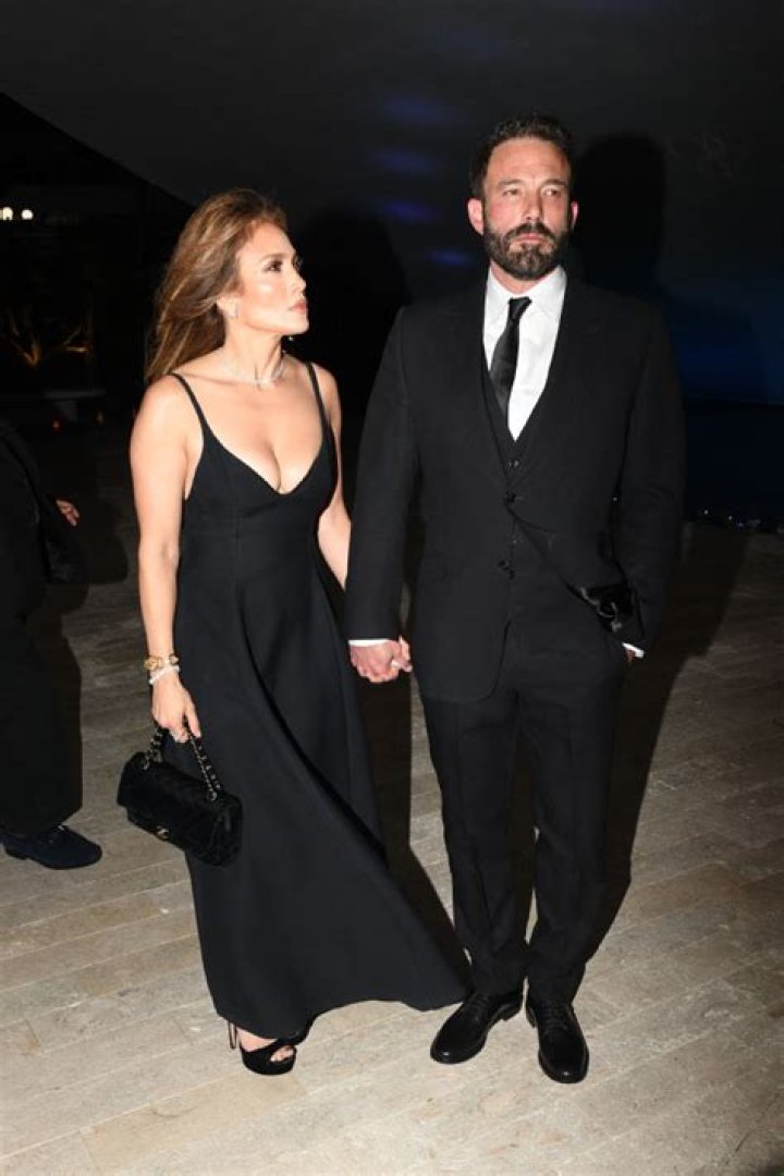 Jennifer Lopez & Ben Affleck Attend Funeral For JR Ridinger In Miami – Hollywood Life