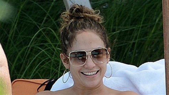 Jennifer Lopez Relaxes In A Bridal White Swimsuit 2 Weeks After Ben Affleck Wedding