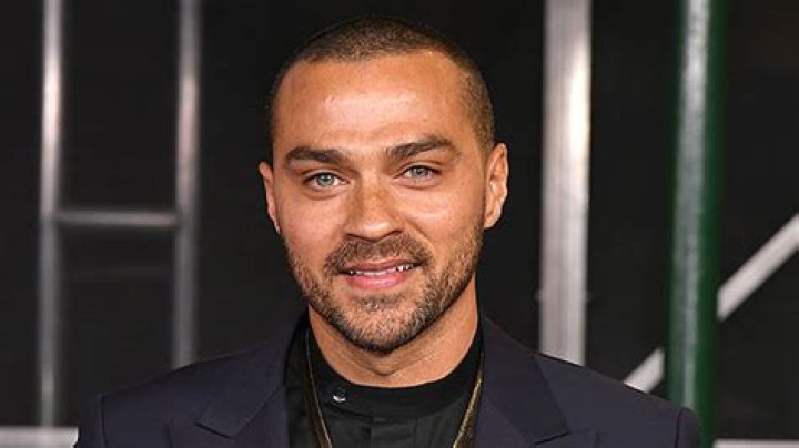 Jesse Williams ‘Terrified’ Of Getting Naked In New Broadway Show – Hollywood Life