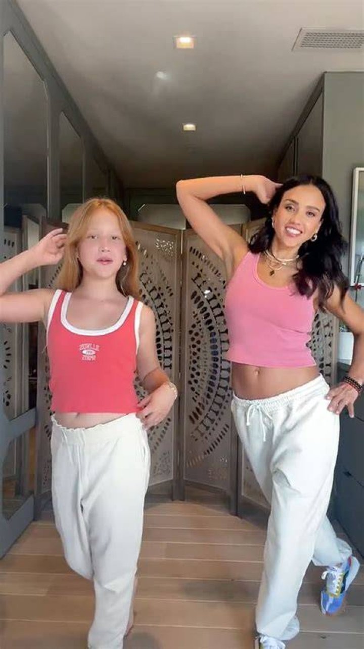 Jessica Alba Twins With Daughter Haven, 10, In Faded Jeans At Olivia Rodrigo Concert