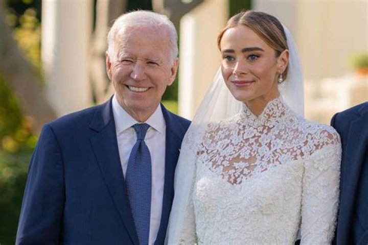 Joe Biden’s Granddaughter Naomi Gets Engaged To BF Peter Neal – Hollywood Life