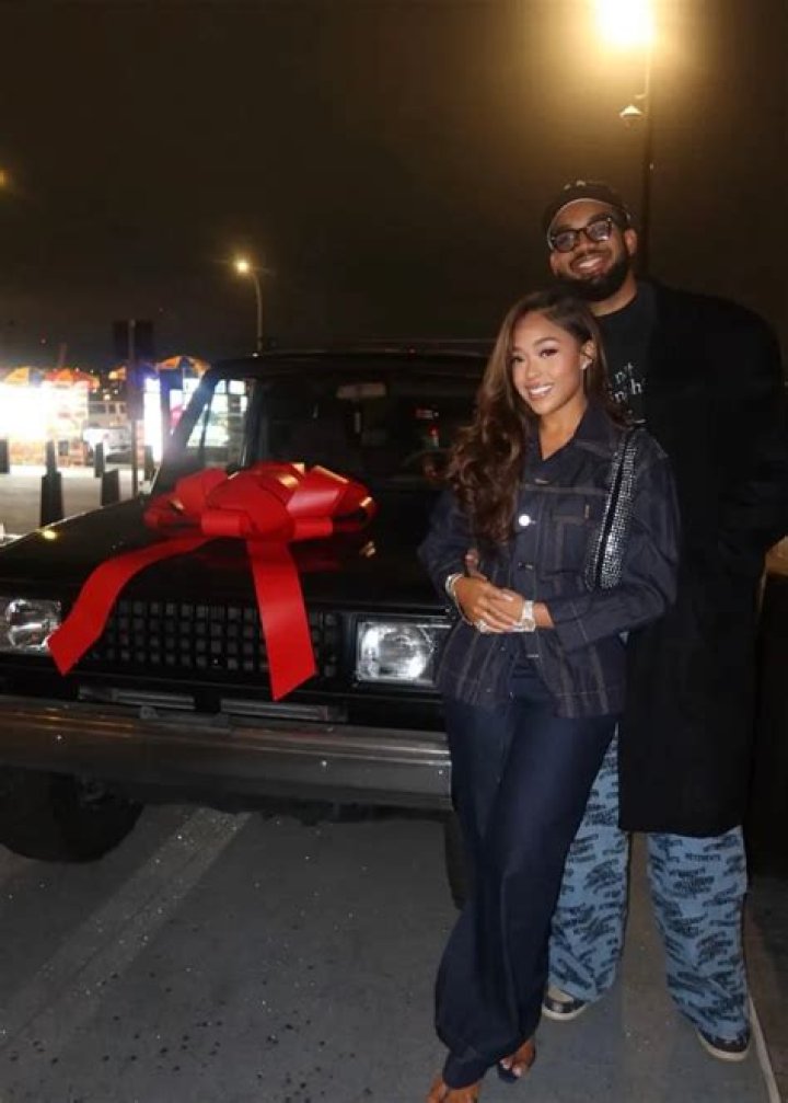 Jordyn Woods’ Surprised By Karl-Anthony Towns’ On Dads Birthday: Video – Hollywood Life