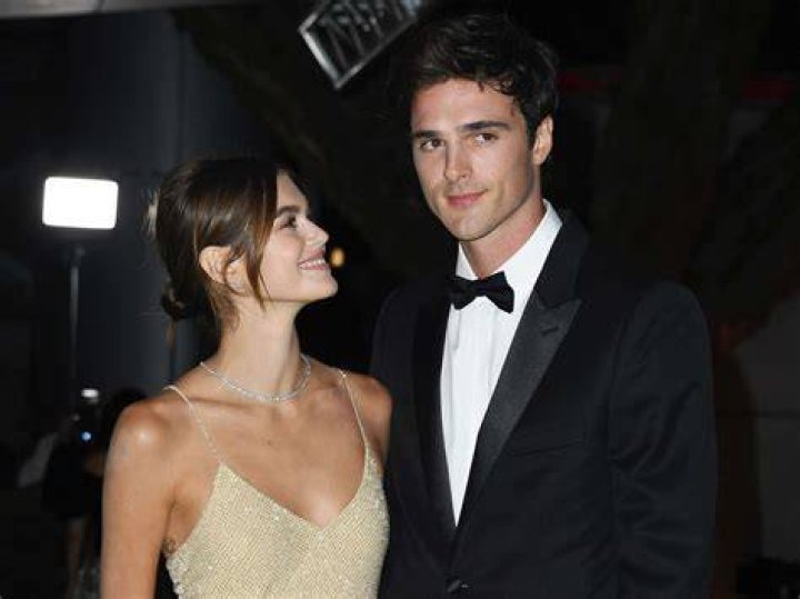 Kaia Gerber & Jacob Elordi Reportedly Breakup After A Year Of Dating – Hollywood Life