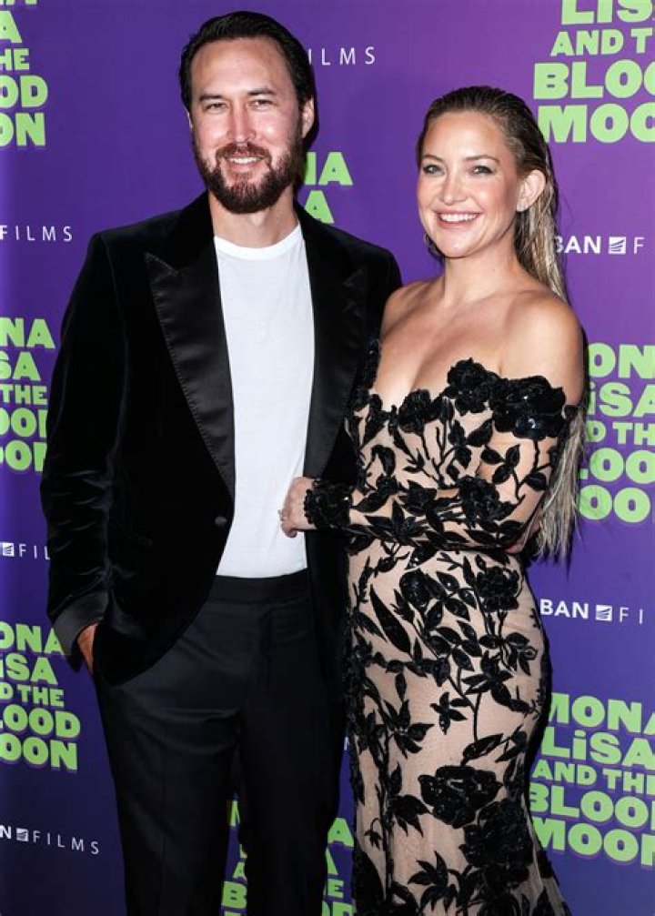Kate Hudson Packs On The PDA With Danny Fujikawa As She Celebrates 43rd Birthday