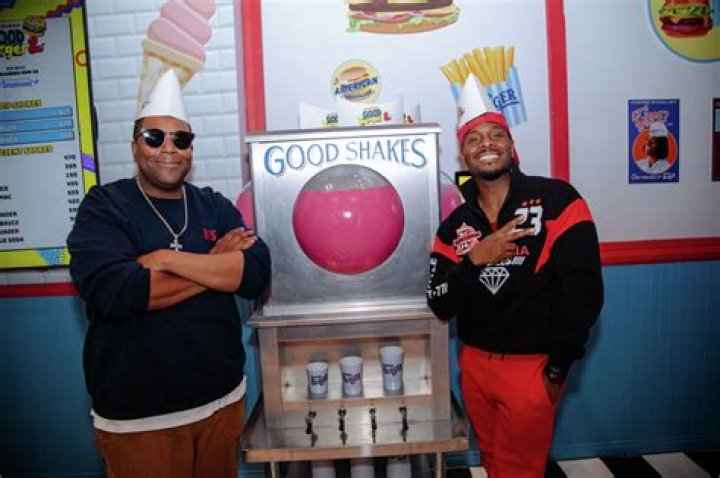 Kel Mitchell Teases ‘Craziest’ Food Fails On ‘Deliciousness’ & How His ‘Good Burger’ Past Comes In Handy