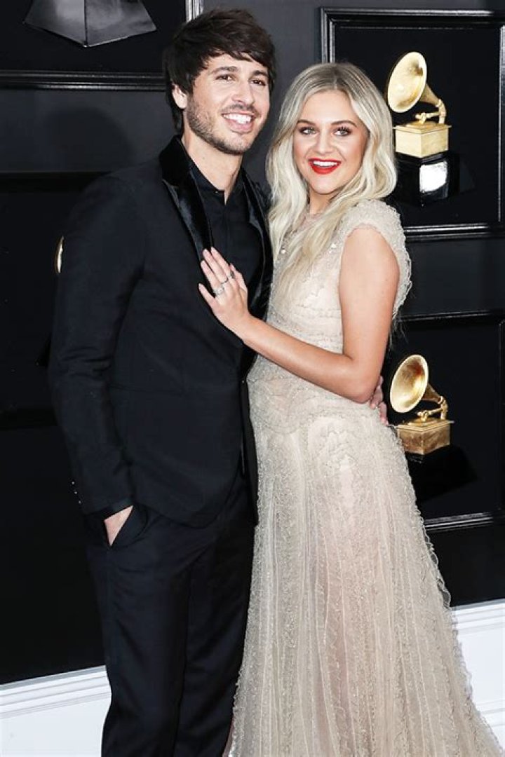 Kelsea Ballerini Reveals She Didn’t Want To Marry Morgan Evans – Hollywood Life