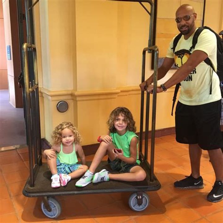 Kendra Wilkinson & Ex Hank Baskett Reunite To Take Kids On Supply Run In LA — See Pics