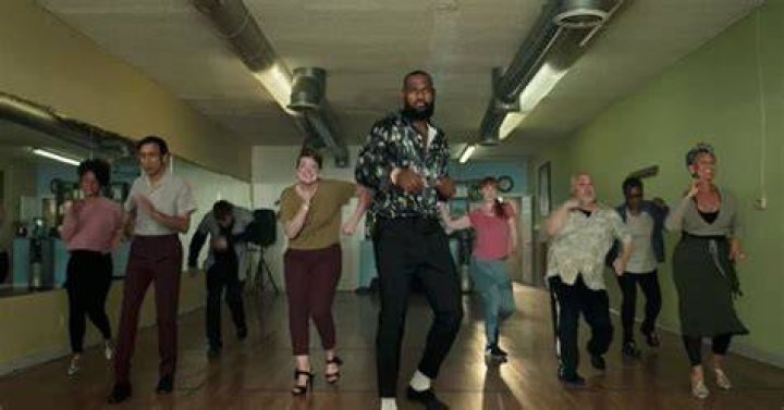 LeBron James’ Salsa Moves In Mtn Dew Ad: Video – Hollywood Life