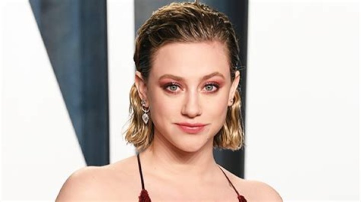 Lili Reinhart Posed Topless While In Venice: Photo – Hollywood Life