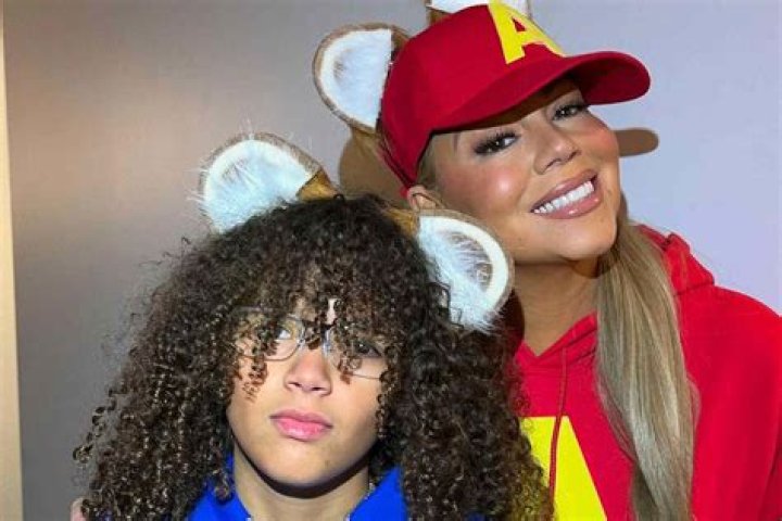 Mariah Carey’s Son Moroccan Tries To Capture Her On TikTok: Watch – Hollywood Life