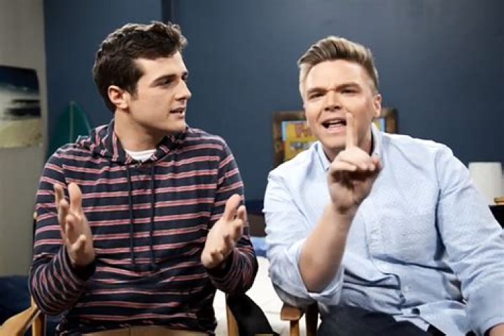 Matty & Jake Fist Fight Over Jenna — Episode 209 – Hollywood Life
