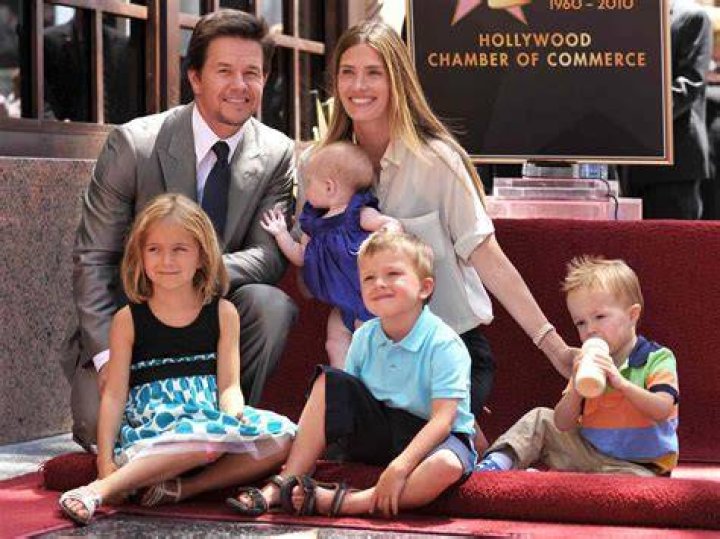 Meet the Former President’s 4 Children – Hollywood Life