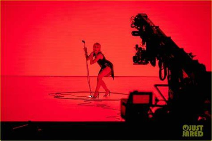 Miley Cyrus Recreates Iconic ’Wrecking Ball’ Moment During ‘Midnight Sky’ VMA Performance