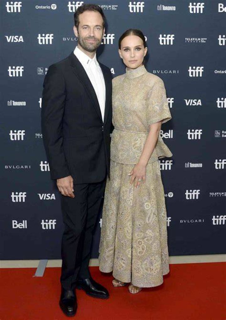 Natalie Portman Appears To Wipe Away Tear While Out With Benjamin Millepied & Kids Amid Marriage Drama