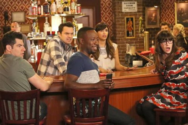 ‘New Girl’ Exclusive Clip: Winston Calls Out Nick For Procrastinating