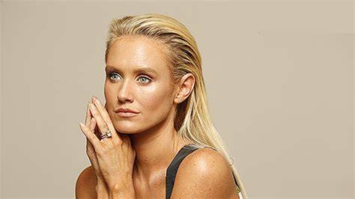 Nicky Whelan Interview — Teases Dark New Film & Talks Married Life – Hollywood Life